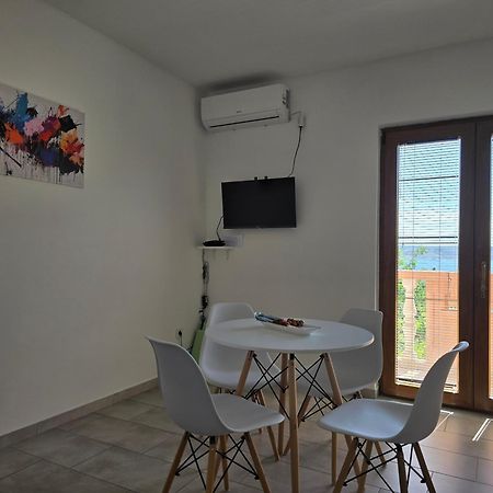 Apartment Ante&Dijana Starigrad Paklenica Buitenkant foto