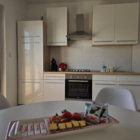 Apartment Ante&Dijana Starigrad Paklenica Buitenkant foto